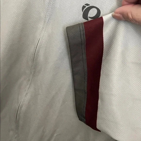 Pearl Izumi Light Gray and Maroon Cycling Jersey - Picture 4 of 5